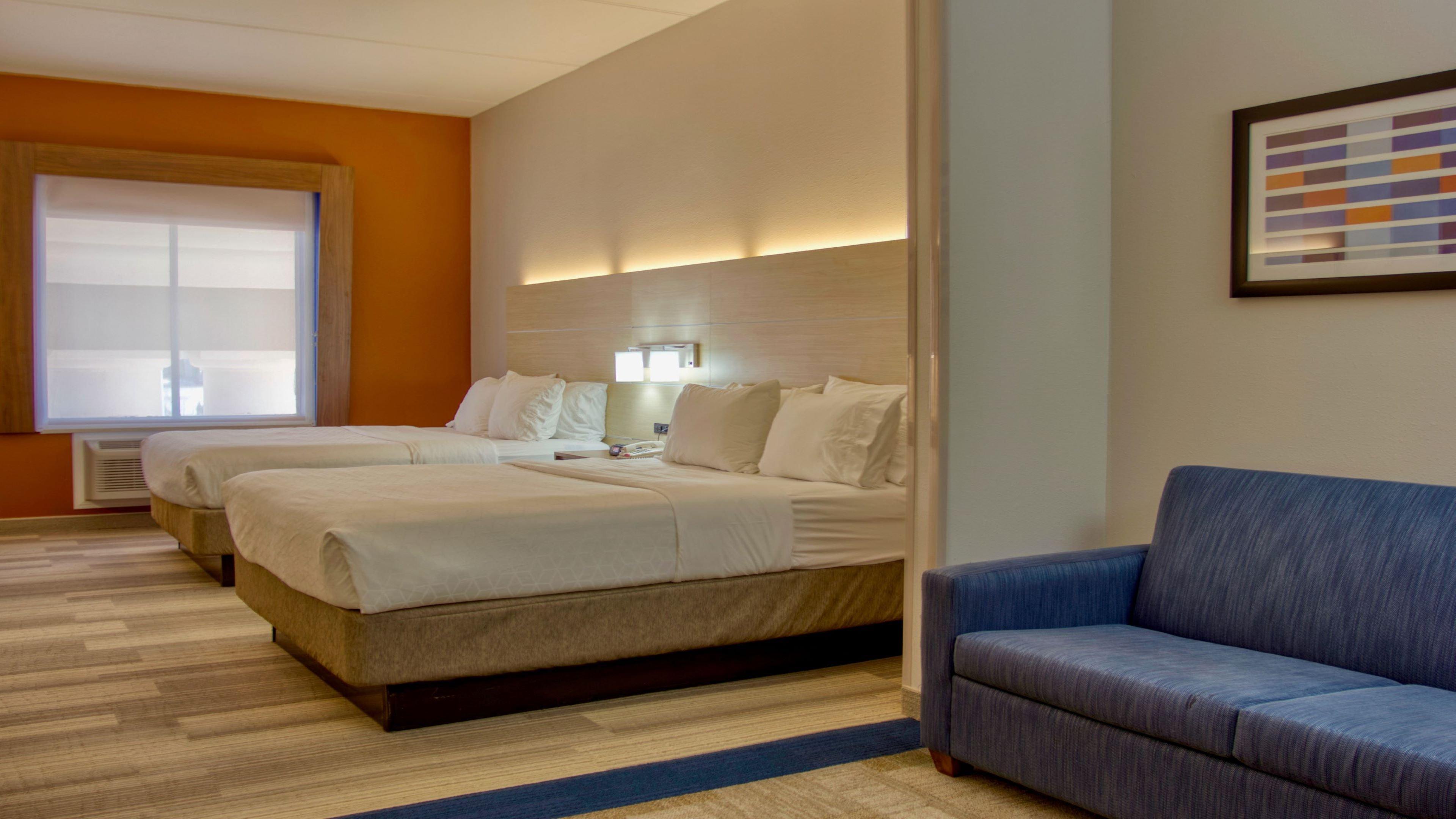 Holiday Inn Express Hotel & Suites Byram By Ihg Bagian luar foto