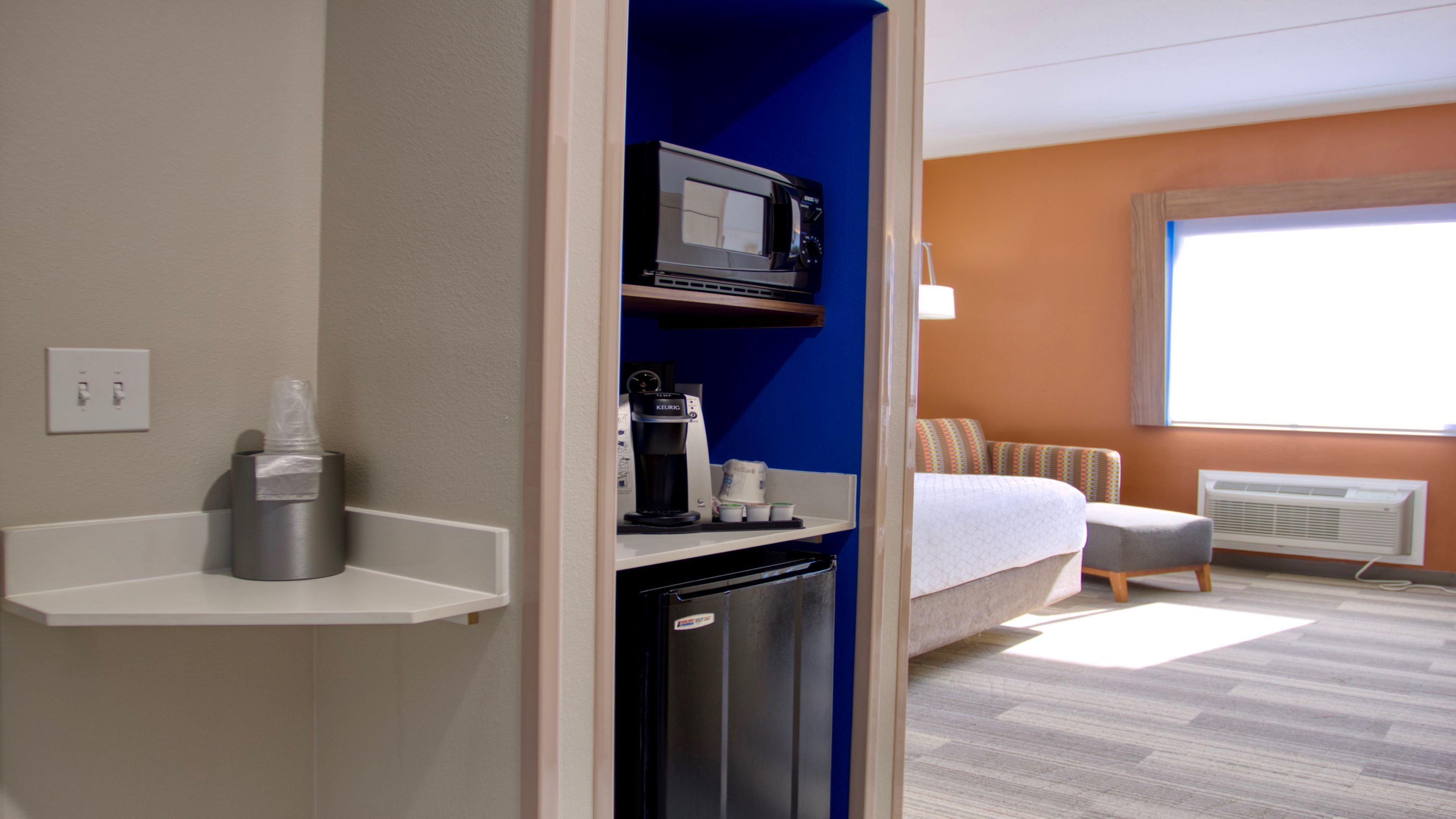 Holiday Inn Express Hotel & Suites Byram By Ihg Bagian luar foto