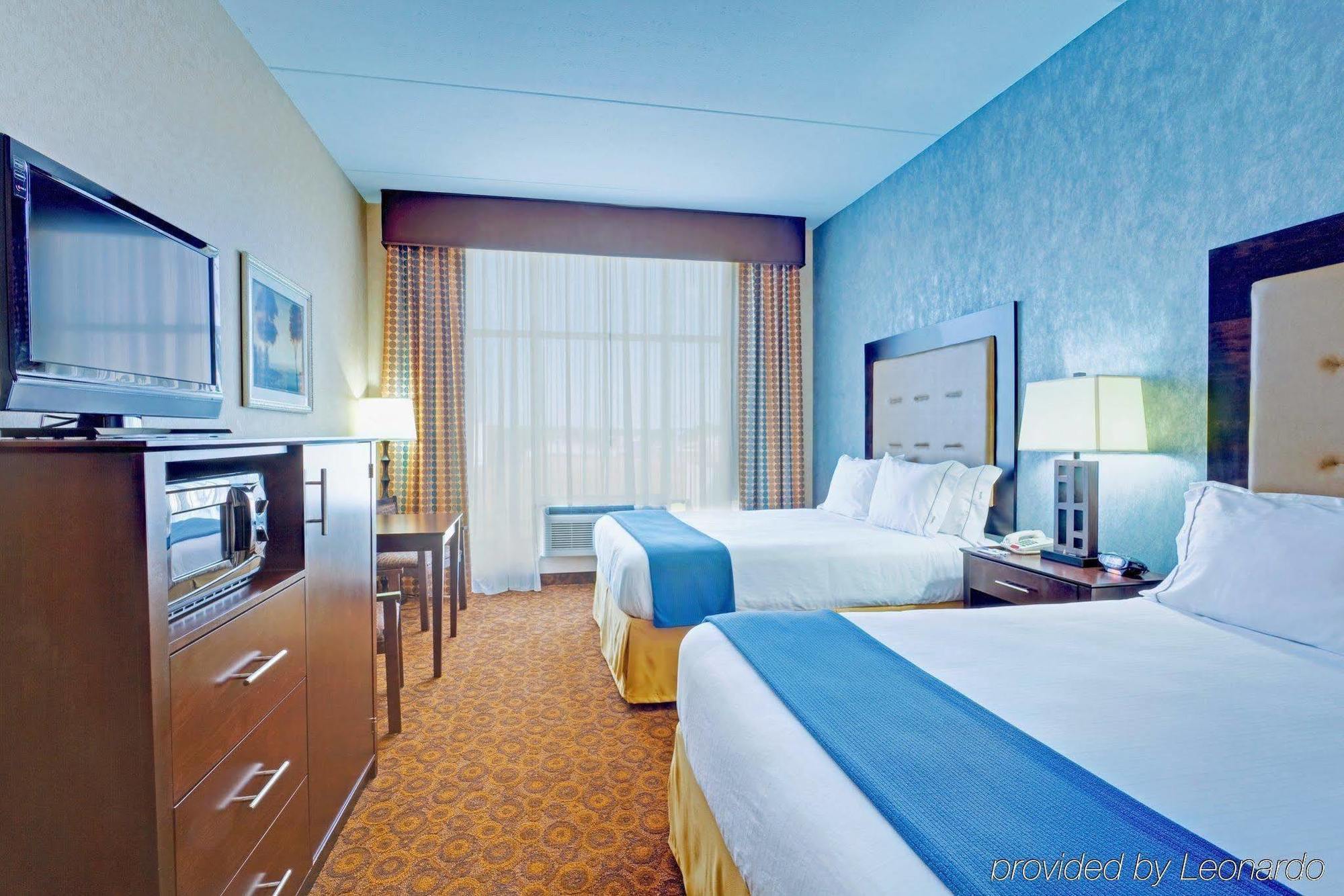 Holiday Inn Express Hotel & Suites Byram By Ihg Ruang foto